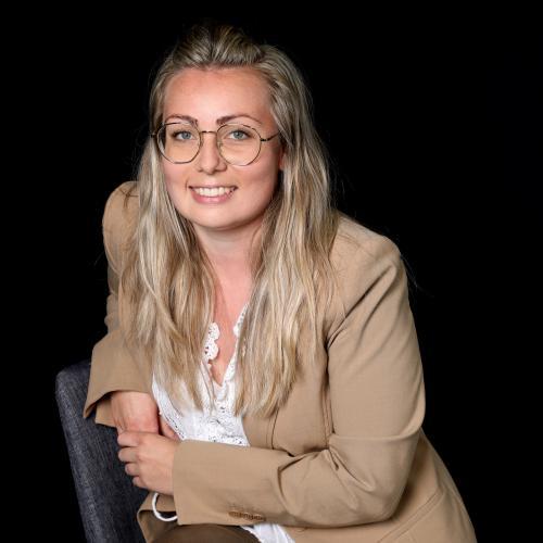 Adèle LEBRETON