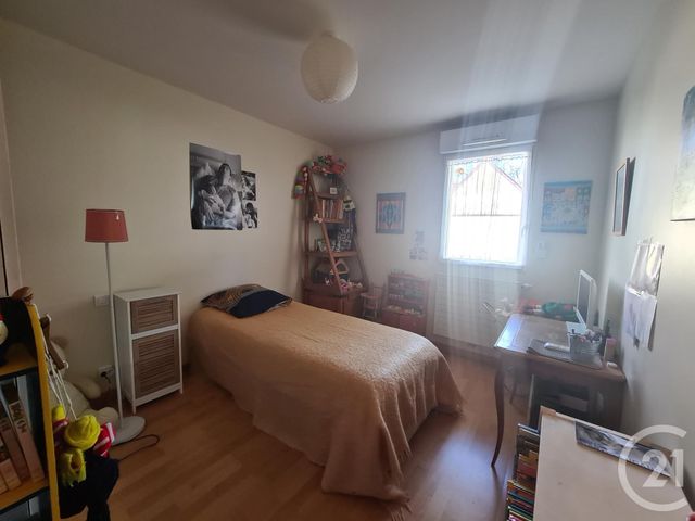 Appartement F4 à vendre - 5 pièces - 105.84 m2 - AGON COUTAINVILLE - 50 - BASSE-NORMANDIE - Century 21 Royer Immo
