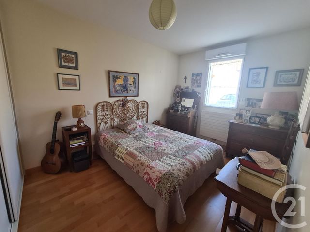 Appartement F4 à vendre - 5 pièces - 105.84 m2 - AGON COUTAINVILLE - 50 - BASSE-NORMANDIE - Century 21 Royer Immo