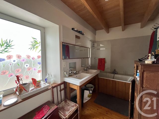 maison à vendre - 7 pièces - 170.2 m2 - MONTMARTIN SUR MER - 50 - BASSE-NORMANDIE - Century 21 Royer Immo