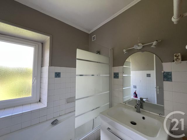 Afficher la photo en grand maison à vendre - 6 pièces - 91.0 m2 - HEUGUEVILLE SUR SIENNE - 50 - BASSE-NORMANDIE - Century 21 Royer Immo