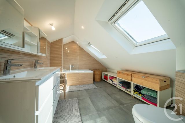 maison à vendre - 9 pièces - 242.66 m2 - HEUGUEVILLE SUR SIENNE - 50 - BASSE-NORMANDIE - Century 21 Royer Immo