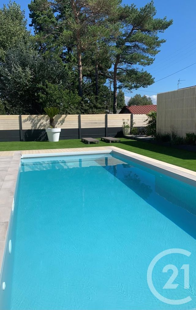 maison à vendre - 6 pièces - 215.21 m2 - AGON COUTAINVILLE - 50 - BASSE-NORMANDIE - Century 21 Royer Immo