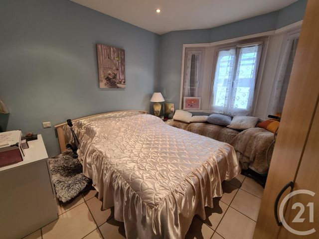 Appartement F2 à vendre - 2 pièces - 37.95 m2 - AGON COUTAINVILLE - 50 - BASSE-NORMANDIE - Century 21 Royer Immo