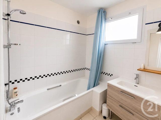 maison à vendre - 3 pièces - 50.0 m2 - AGON COUTAINVILLE - 50 - BASSE-NORMANDIE - Century 21 Royer Immo