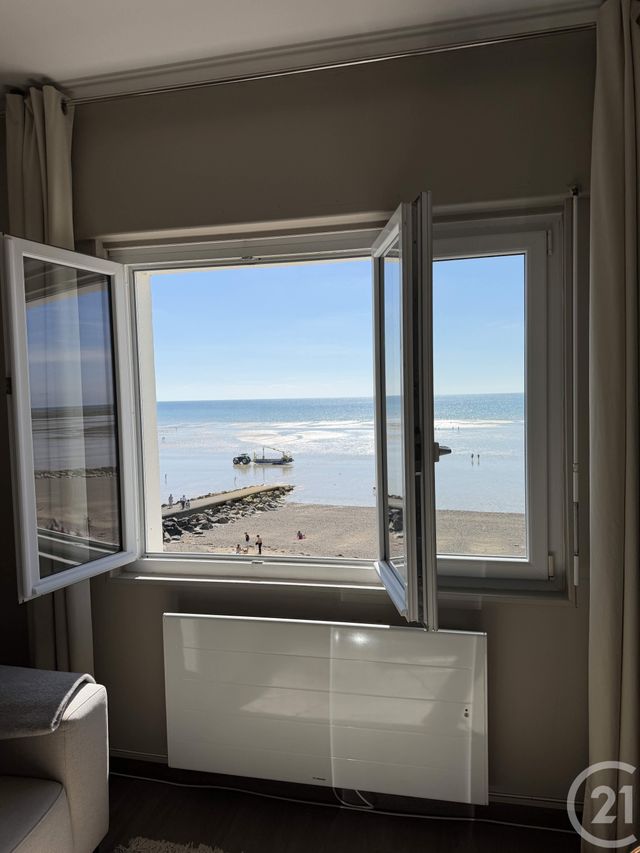 Appartement F3 à vendre - 3 pièces - 70.0 m2 - AGON COUTAINVILLE - 50 - BASSE-NORMANDIE - Century 21 Royer Immo