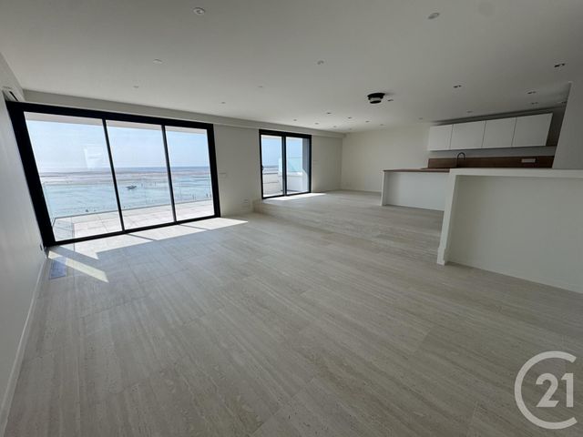 maison à vendre - 8 pièces - 292.3 m2 - AGON COUTAINVILLE - 50 - BASSE-NORMANDIE - Century 21 Royer Immo
