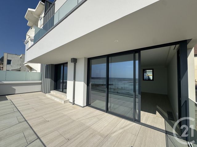 maison à vendre - 8 pièces - 292.3 m2 - AGON COUTAINVILLE - 50 - BASSE-NORMANDIE - Century 21 Royer Immo