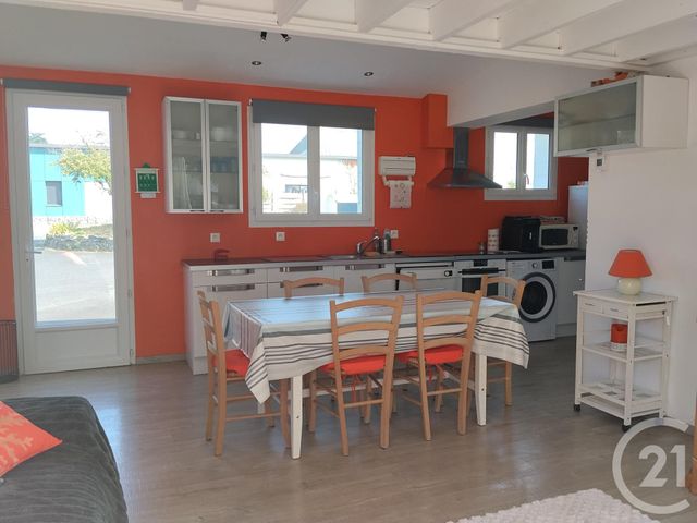 maison à louer - 4 pièces - 72.2 m2 - AGON COUTAINVILLE - 50 - BASSE-NORMANDIE - Century 21 Royer Immo