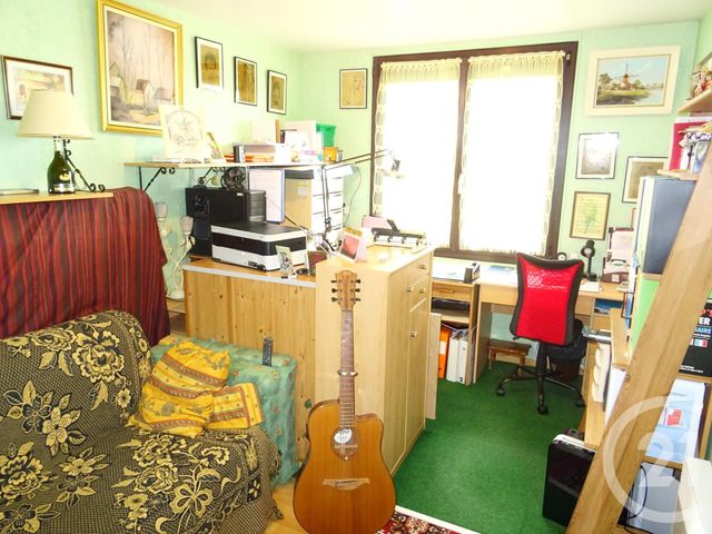 Afficher la photo en grand Appartement F4 à vendre - 4 pièces - 88.67 m2 - GRANVILLE - 50 - BASSE-NORMANDIE - Century 21 Royer Immo
