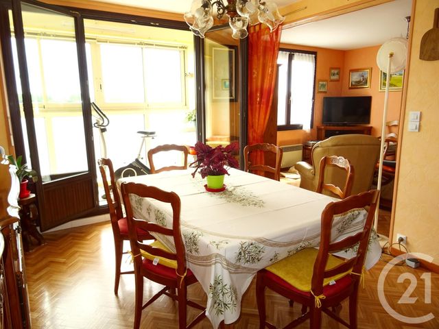 Afficher la photo en grand Appartement F4 à vendre - 4 pièces - 88.67 m2 - GRANVILLE - 50 - BASSE-NORMANDIE - Century 21 Royer Immo