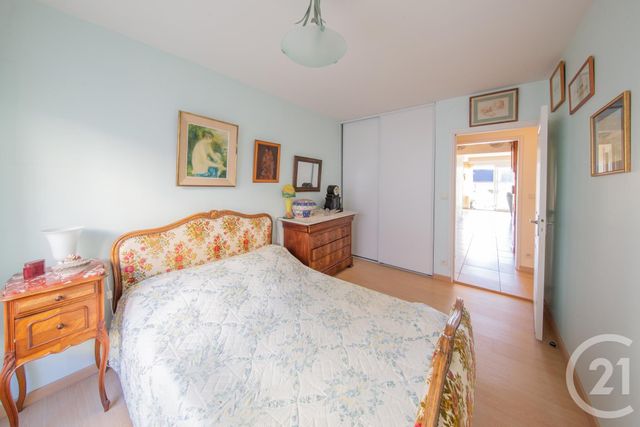 Appartement F5 à vendre - 4 pièces - 98.01 m2 - GRANVILLE - 50 - BASSE-NORMANDIE - Century 21 Royer Immo