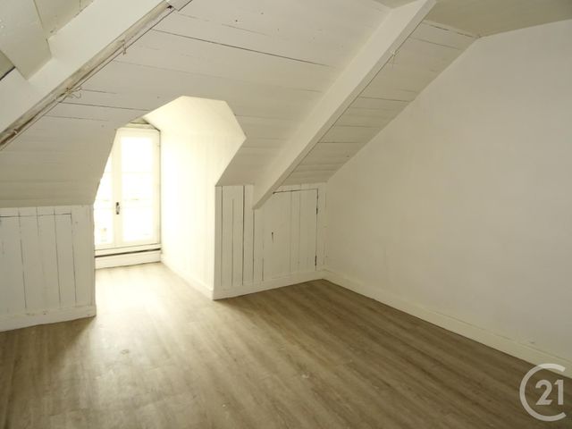 Afficher la photo en grand Appartement à vendre - 3 pièces - 33.39 m2 - GRANVILLE - 50 - BASSE-NORMANDIE - Century 21 Royer Immo