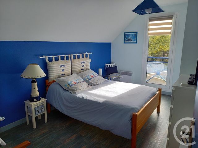 Afficher la photo en grand maison à vendre - 7 pièces - 170.0 m2 - DONVILLE LES BAINS - 50 - BASSE-NORMANDIE - Century 21 Royer Immo