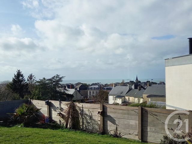 Afficher la photo en grand maison à vendre - 7 pièces - 170.0 m2 - DONVILLE LES BAINS - 50 - BASSE-NORMANDIE - Century 21 Royer Immo