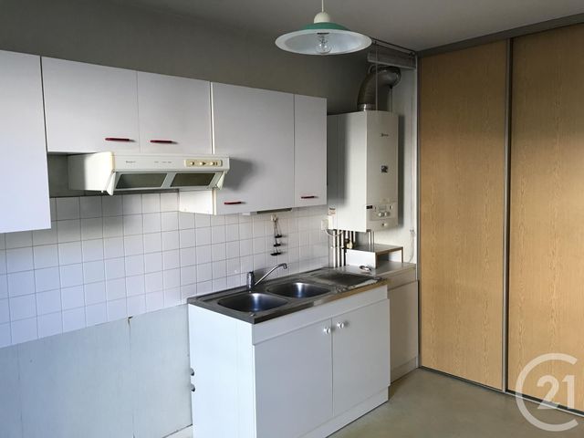 Afficher la photo en grand Appartement F2 à vendre - 3 pièces - 60.09 m2 - GRANVILLE - 50 - BASSE-NORMANDIE - Century 21 Royer Immo