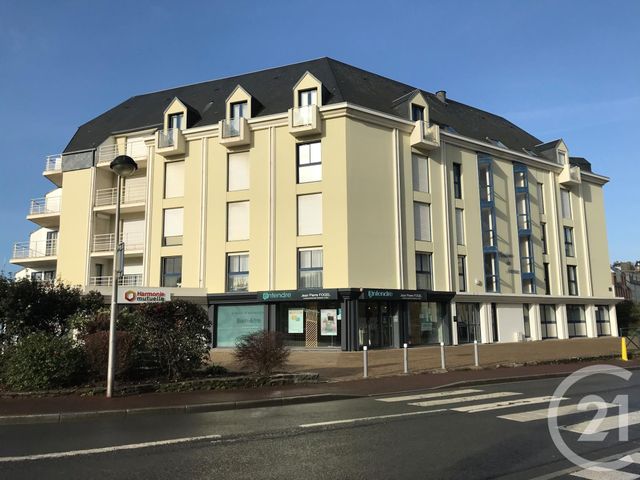 Afficher la photo en grand Appartement F2 à vendre - 3 pièces - 60.09 m2 - GRANVILLE - 50 - BASSE-NORMANDIE - Century 21 Royer Immo