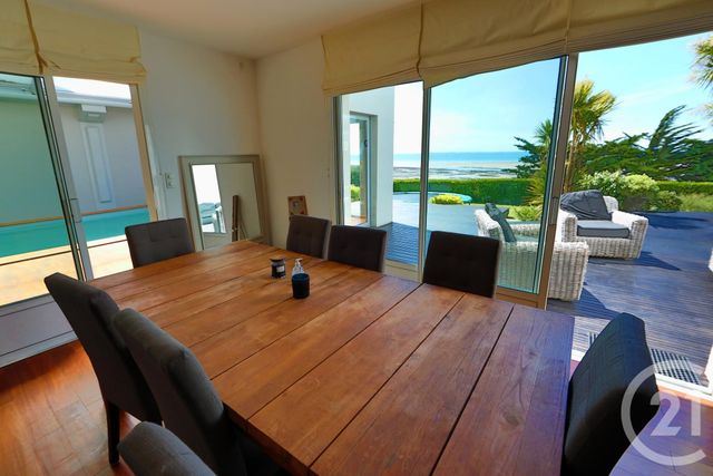 maison à vendre - 8 pièces - 322.28 m2 - DONVILLE LES BAINS - 50 - BASSE-NORMANDIE - Century 21 Royer Immo maison à vendre - 8 pièces - 322.28 m2 - DONVILLE LES BAINS - 50 - BASSE-NORMANDIE - Century 21 Royer Immo