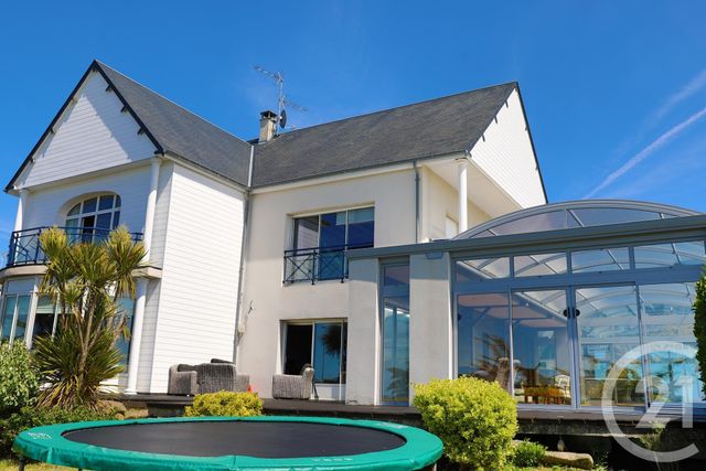 maison à vendre - 8 pièces - 322.28 m2 - DONVILLE LES BAINS - 50 - BASSE-NORMANDIE - Century 21 Royer Immo maison à vendre - 8 pièces - 322.28 m2 - DONVILLE LES BAINS - 50 - BASSE-NORMANDIE - Century 21 Royer Immo