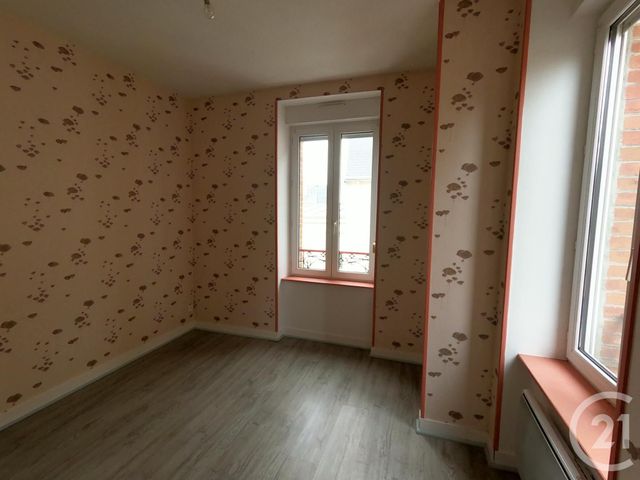 Appartement F4 à vendre - 4 pièces - 78.4 m2 - GRANVILLE - 50 - BASSE-NORMANDIE - Century 21 Royer Immo Appartement F4 à vendre - 4 pièces - 78.4 m2 - GRANVILLE - 50 - BASSE-NORMANDIE - Century 21 Royer Immo