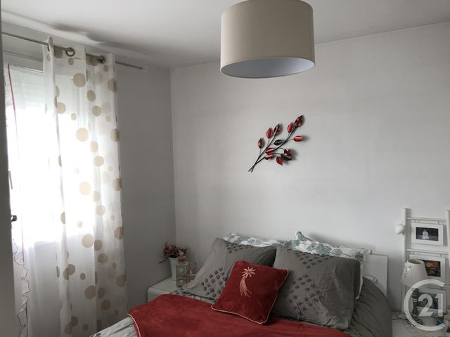 Appartement F4 à vendre - 4 pièces - 64.53 m2 - GRANVILLE - 50 - BASSE-NORMANDIE - Century 21 Royer Immo Appartement F4 à vendre - 4 pièces - 64.53 m2 - GRANVILLE - 50 - BASSE-NORMANDIE - Century 21 Royer Immo