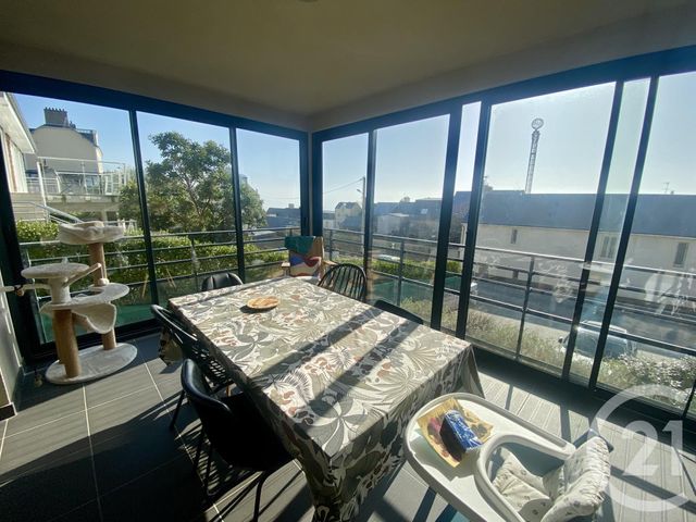 Appartement F3 à vendre - 3 pièces - 77.23 m2 - GRANVILLE - 50 - BASSE-NORMANDIE - Century 21 Royer Immo