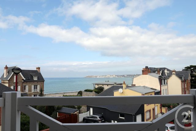 maison à vendre - 6 pièces - 214.0 m2 - GRANVILLE - 50 - BASSE-NORMANDIE - Century 21 Royer Immo maison à vendre - 6 pièces - 214.0 m2 - GRANVILLE - 50 - BASSE-NORMANDIE - Century 21 Royer Immo