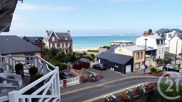 maison à vendre - 6 pièces - 214.0 m2 - GRANVILLE - 50 - BASSE-NORMANDIE - Century 21 Royer Immo maison à vendre - 6 pièces - 214.0 m2 - GRANVILLE - 50 - BASSE-NORMANDIE - Century 21 Royer Immo
