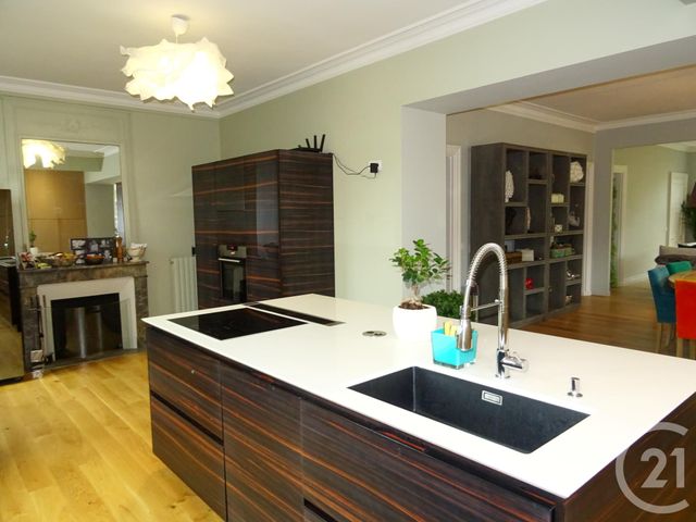 Afficher la photo en grand Appartement F7 à vendre - 7 pièces - 206.21 m2 - GRANVILLE - 50 - BASSE-NORMANDIE - Century 21 Royer Immo