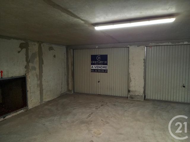 Afficher la photo en grand parking à vendre - 14.86 m2 - GRANVILLE - 50 - BASSE-NORMANDIE - Century 21 Royer Immo
