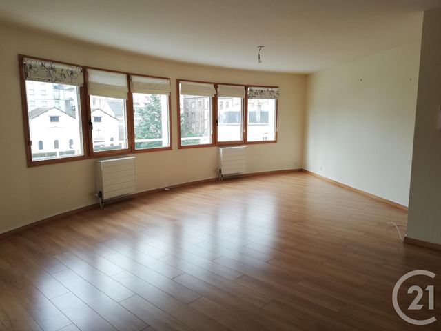 Afficher la photo en grand Appartement F3 à louer - 3 pièces - 95.0 m2 - GRANVILLE - 50 - BASSE-NORMANDIE - Century 21 Royer Immo