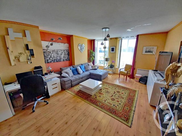 Afficher la photo en grand Appartement F3 à vendre - 3 pièces - 87.79 m2 - GRANVILLE - 50 - BASSE-NORMANDIE - Century 21 Royer Immo