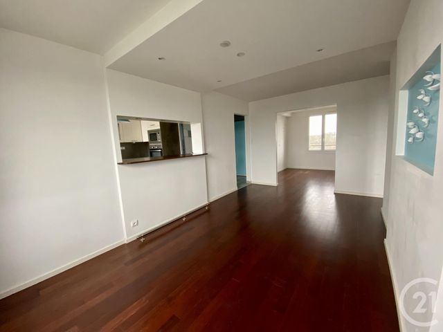 Appartement F4 à vendre - 3 pièces - 66.0 m2 - DONVILLE LES BAINS - 50 - BASSE-NORMANDIE - Century 21 Royer Immo
