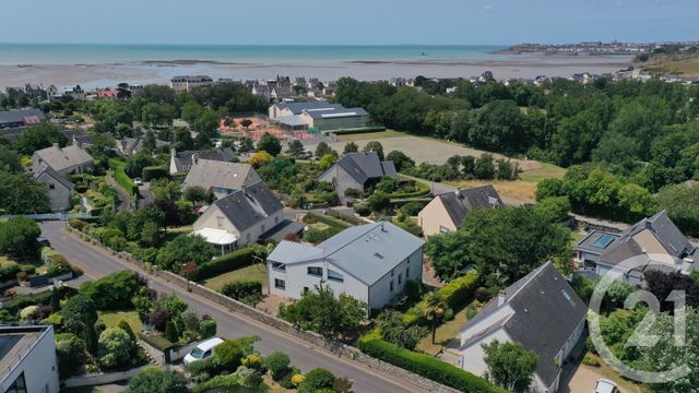 maison à vendre - 9 pièces - 325.0 m2 - ST PAIR SUR MER - 50 - BASSE-NORMANDIE - Century 21 Royer Immo