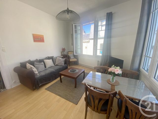 Appartement F3 à vendre - 3 pièces - 50.18 m2 - GRANVILLE - 50 - BASSE-NORMANDIE - Century 21 Royer Immo