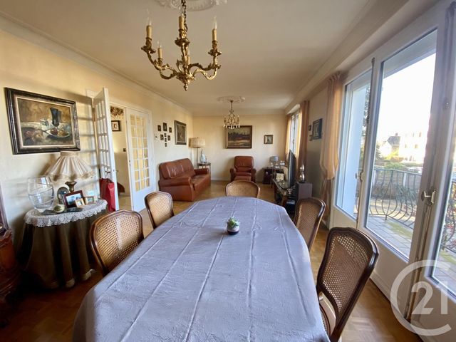 Afficher la photo en grand maison à vendre - 5 pièces - 126.7 m2 - DONVILLE LES BAINS - 50 - BASSE-NORMANDIE - Century 21 Royer Immo
