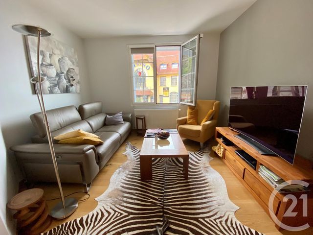 Afficher la photo en grand Appartement F6 à vendre - 6 pièces - 140.96 m2 - GRANVILLE - 50 - BASSE-NORMANDIE - Century 21 Royer Immo