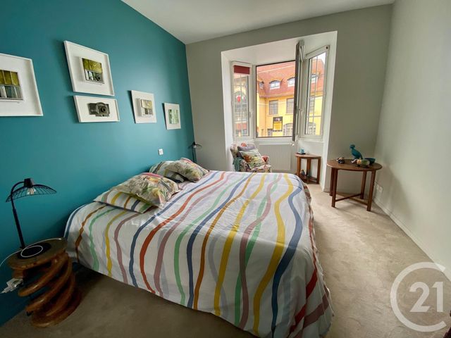 Afficher la photo en grand Appartement F6 à vendre - 6 pièces - 140.96 m2 - GRANVILLE - 50 - BASSE-NORMANDIE - Century 21 Royer Immo