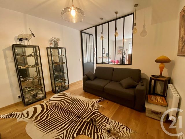 Afficher la photo en grand Appartement F6 à vendre - 6 pièces - 140.96 m2 - GRANVILLE - 50 - BASSE-NORMANDIE - Century 21 Royer Immo