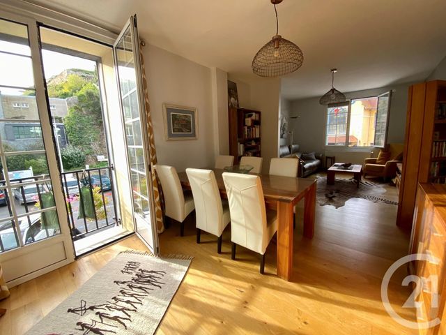 Afficher la photo en grand Appartement F6 à vendre - 6 pièces - 140.96 m2 - GRANVILLE - 50 - BASSE-NORMANDIE - Century 21 Royer Immo