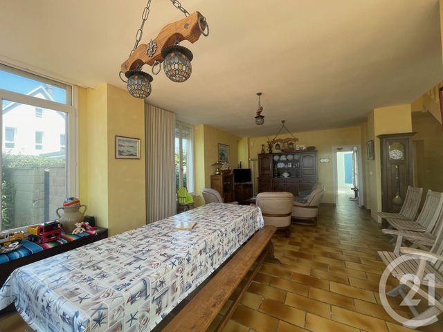 maison à vendre - 5 pièces - 145.0 m2 - JULLOUVILLE - 50 - BASSE-NORMANDIE - Century 21 Royer Immo