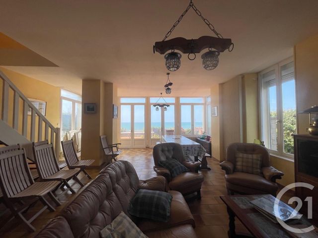 maison à vendre - 5 pièces - 145.0 m2 - JULLOUVILLE - 50 - BASSE-NORMANDIE - Century 21 Royer Immo