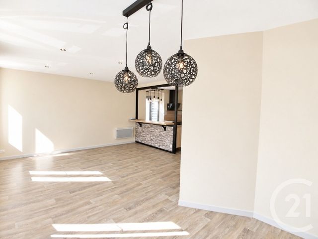 Appartement F3 à vendre - 6 pièces - 94.0 m2 - GRANVILLE - 50 - BASSE-NORMANDIE - Century 21 Royer Immo