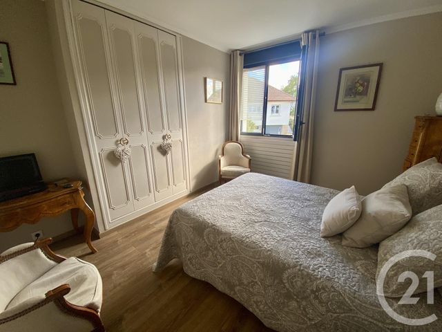 maison à vendre - 7 pièces - 286.0 m2 - DONVILLE LES BAINS - 50 - BASSE-NORMANDIE - Century 21 Royer Immo