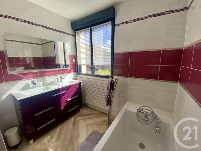 maison à vendre - 7 pièces - 286.0 m2 - DONVILLE LES BAINS - 50 - BASSE-NORMANDIE - Century 21 Royer Immo