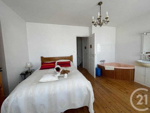 maison à vendre - 6 pièces - 135.0 m2 - CAROLLES - 50 - BASSE-NORMANDIE - Century 21 Royer Immo