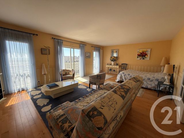 Afficher la photo en grand maison à vendre - 8 pièces - 158.0 m2 - GRANVILLE - 50 - BASSE-NORMANDIE - Century 21 Royer Immo