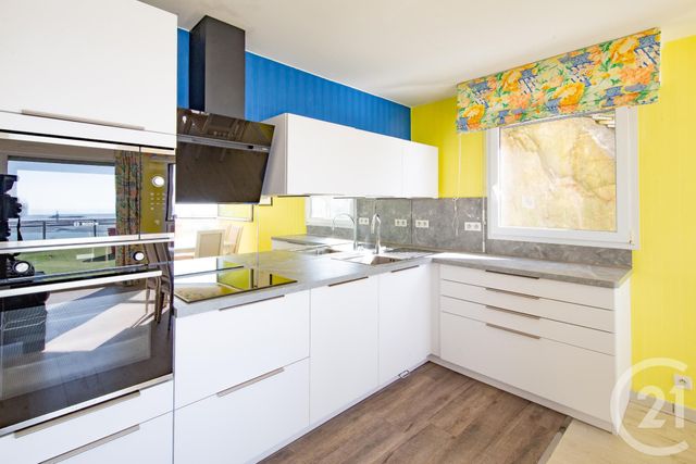 Appartement F3 à vendre - 3 pièces - 66.73 m2 - GRANVILLE - 50 - BASSE-NORMANDIE - Century 21 Royer Immo