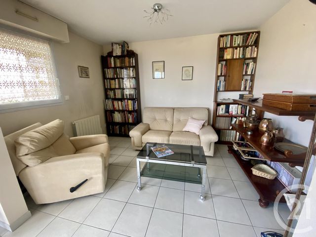 Appartement F3 à vendre - 3 pièces - 65.19 m2 - GRANVILLE - 50 - BASSE-NORMANDIE - Century 21 Royer Immo