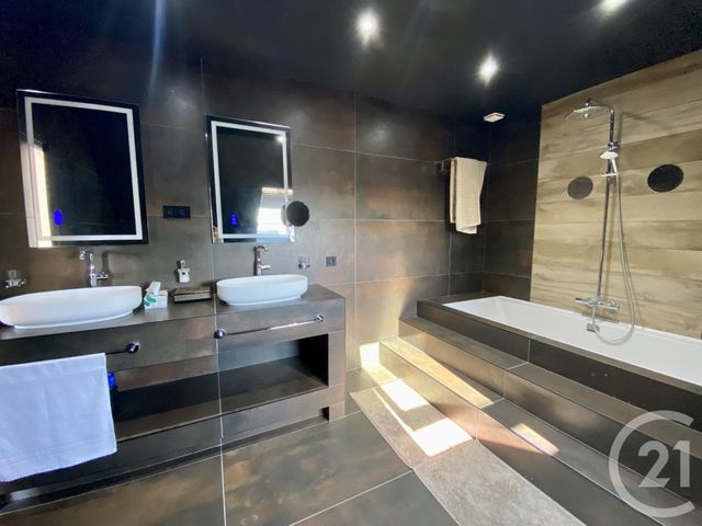 maison à vendre - 8 pièces - 276.0 m2 - COUDEVILLE SUR MER - 50 - BASSE-NORMANDIE - Century 21 Royer Immo